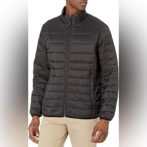 Amazon Essentials Lightweight Water-Resistant Puffer Jacket. Black. Size XL